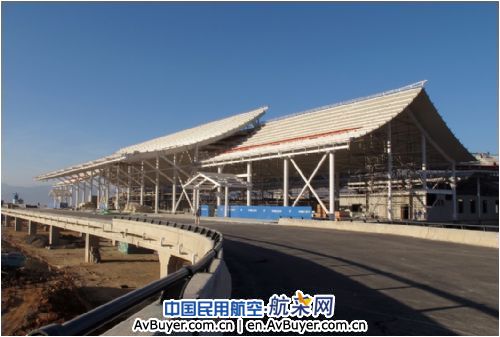 丽江机场新建航站楼主体工程暨高架桥工程完工