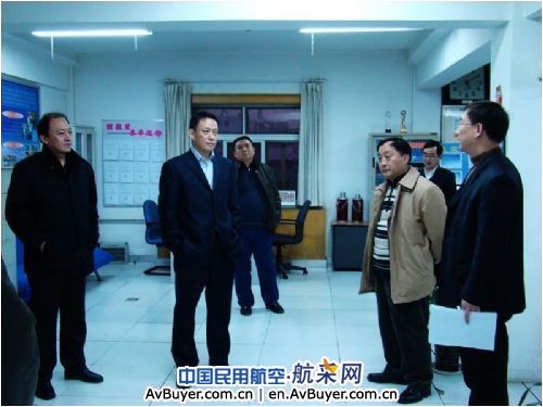 民航局空管局副局长王利亚视察华北气象中心