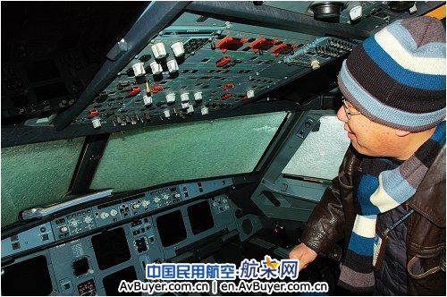 新年好大雪 南航大连分公司全力打“雪仗”
