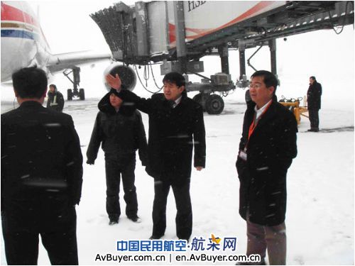 大雪影响旅客出行 东航提供满意服务