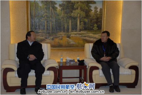 莘文印副盟长到锡林浩特机场调研