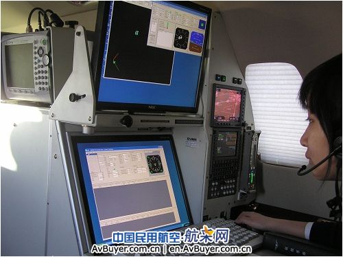 上海虹桥机场西跑道导航仪表着陆系统通过校飞