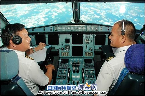 大连飞行部党总支念好“三字经” 稳定促发展