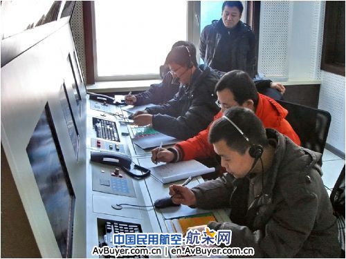 黑龙江空管分局开展航站程序管制模拟机复训