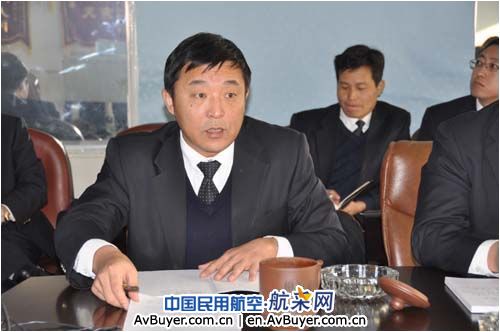 南航吉林分公司市场部召开项目小组工作讲评会