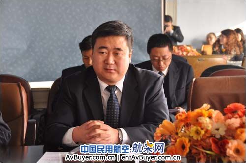南航吉林分公司市场部召开项目小组工作讲评会