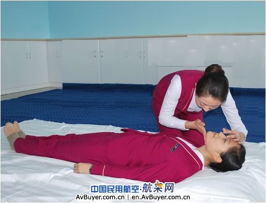 加强客舱安全培训 为春运构建牢固的安全基础