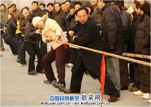 山东空管分局以趣味运动会欢庆安全运行八周年