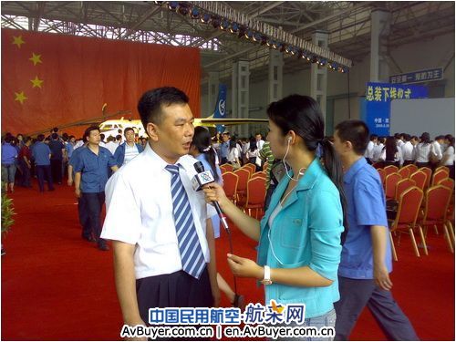 民航飞院机务赴西飞国际接受新机型培训