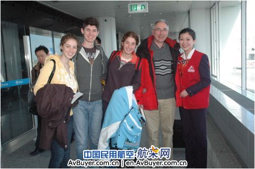 东航北京“爱在东航”大型公益活动剪影