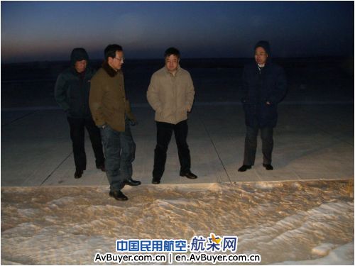 姜春阳检查指导锡林浩特机场飞行区工作