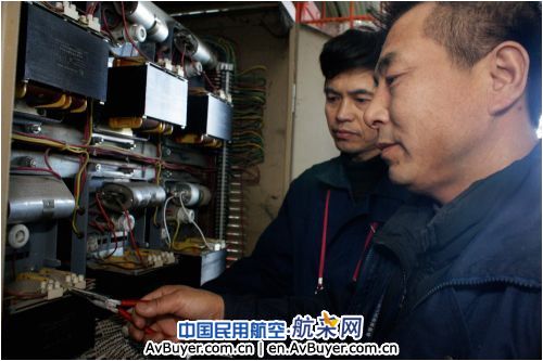 维修站的“电工能手”