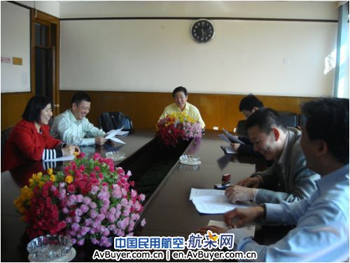 南航SOC排班组来飞行部对排班工作进行调研