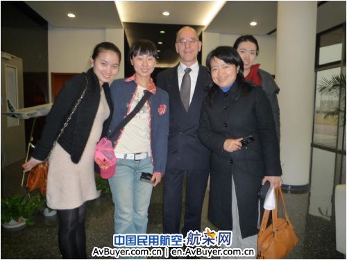 东航北京员工感受国际航空制造企业“零区别”