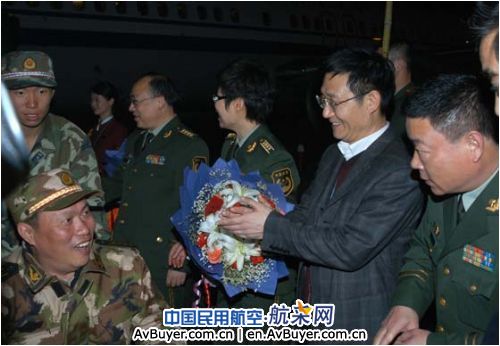 国航重庆分公司紧急调机搭建抗震救灾空中通道