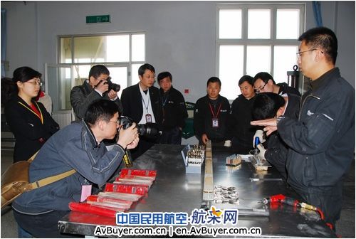 东航甘肃分公司整合资源 宣传世博