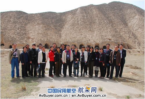 东航甘肃分公司整合资源 宣传世博