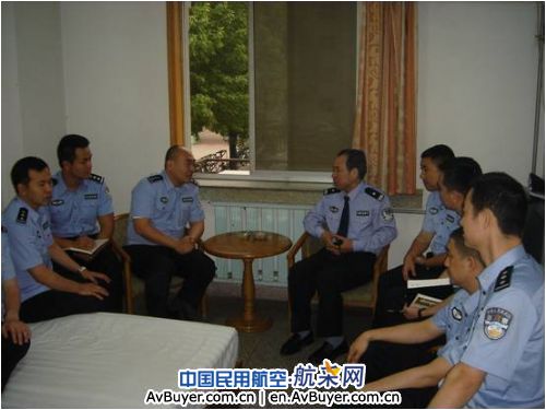 南航空警参加“司晋督”警衔晋升培训