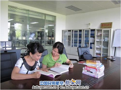 共建海南空管和谐书香文化