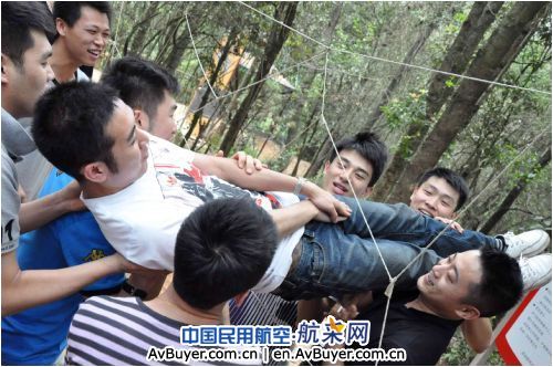 昆航保卫部开展拓展训练增强团队意识