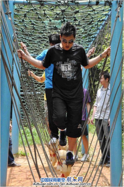 昆航保卫部开展拓展训练增强团队意识