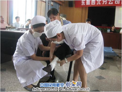 东航西北分公司举办医疗航卫岗位练兵活动