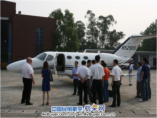 国内首架塞斯纳奖状“野马”落户广汉