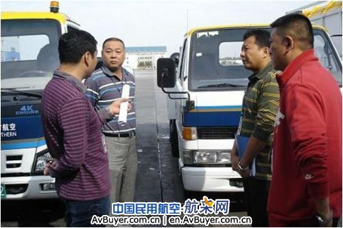 南航新疆勤务保障部门加强停机坪安全管理培训