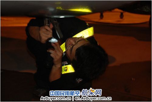 高温酷暑下的机务人