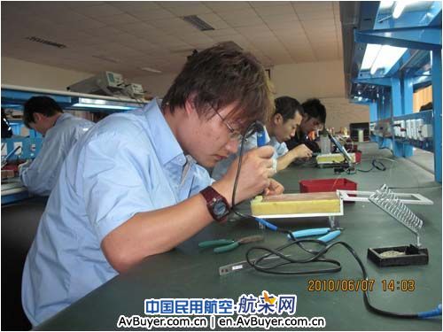 国航机务培训中心首次为新加坡学员进行技能培训
