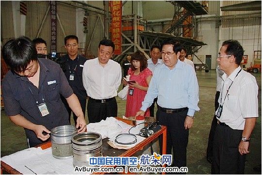 司献民慰问南航沈阳飞机维修基地一线员工