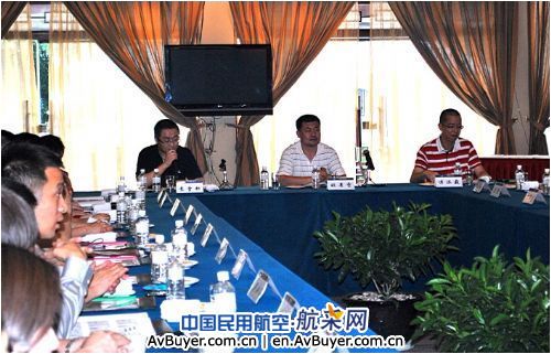 南航上海基地总经理传导下半年安全经营思路