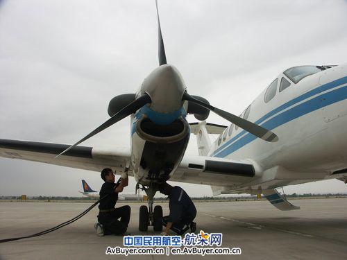 东航“空中国王”厉兵秣马 急待飞向灾区