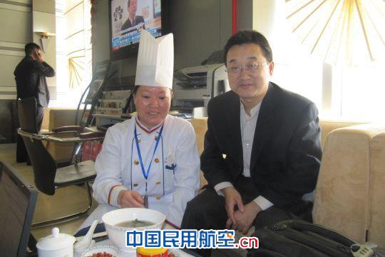 南航长沙航食亚运服务绝招亮相—主厨面对面