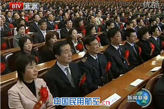 “世博先锋号”号长朱刚在人民大会堂接受表彰