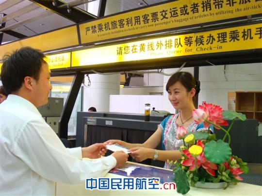 云南清荷芬芳班组积极为大韩航空新增航班服务