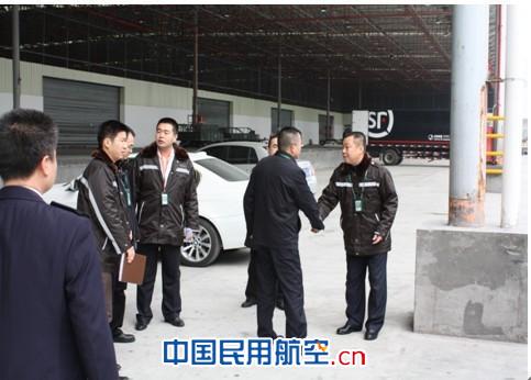 白云机场货站开展春运前设施设备安全检查工作