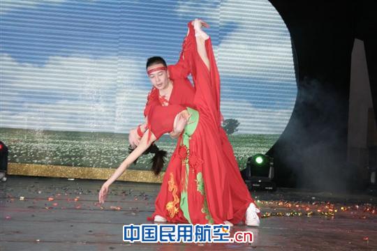 昆明航空公司2011年度春节联欢晚会盛大举行