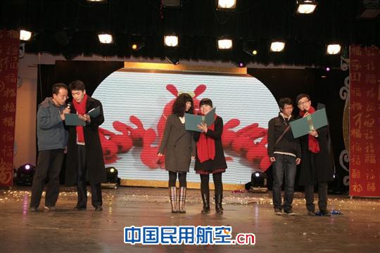 昆明航空公司2011年度春节联欢晚会盛大举行