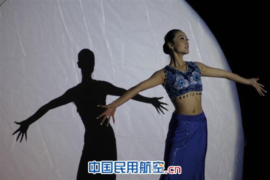 昆明航空公司2011年度春节联欢晚会盛大举行