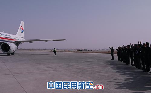 东航甘肃分公司无缝保障两会代表航班