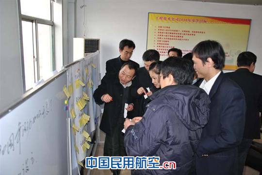 群策群力，为做好党务工作而努力