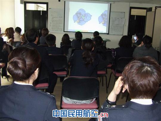 新疆机场集团各航站安检人员X光机操机认证举行