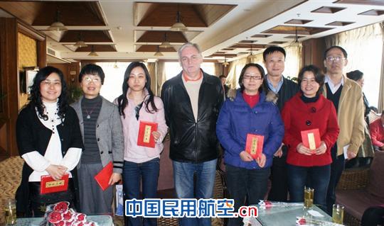 SSAMC举办庆“三·八”联欢会