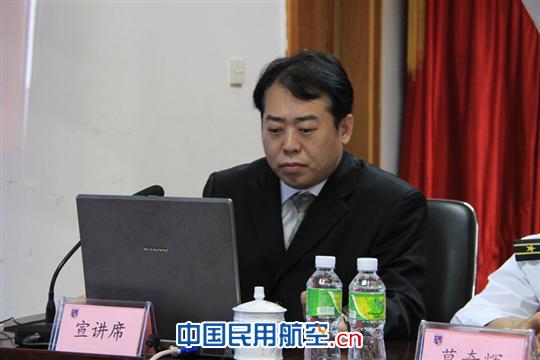 军民航防相撞联合宣讲组在琼做巡回宣讲