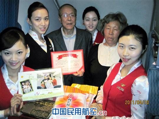 昆航与“微IP”再续前缘  温馨航班感动上演