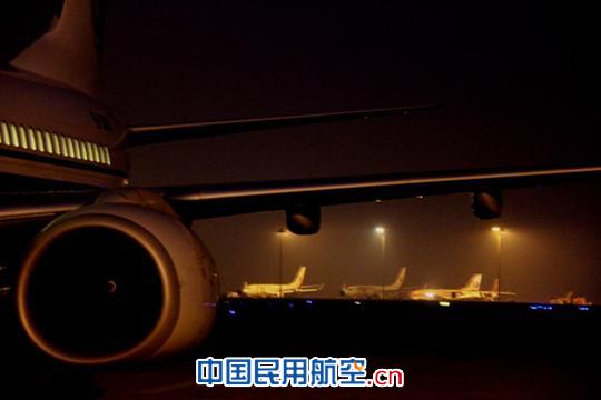 用律己、团结、细节锁定安全