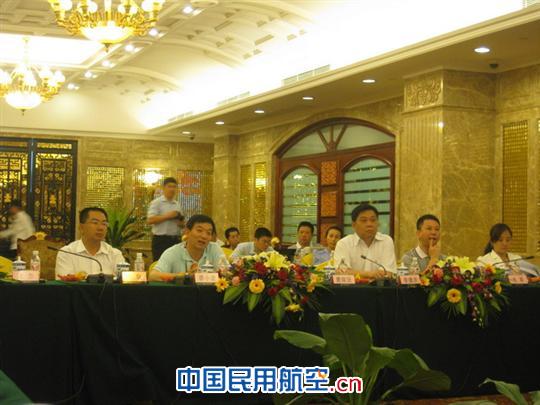 中国航油参加桂林机场扩建工程预可研预评审会
