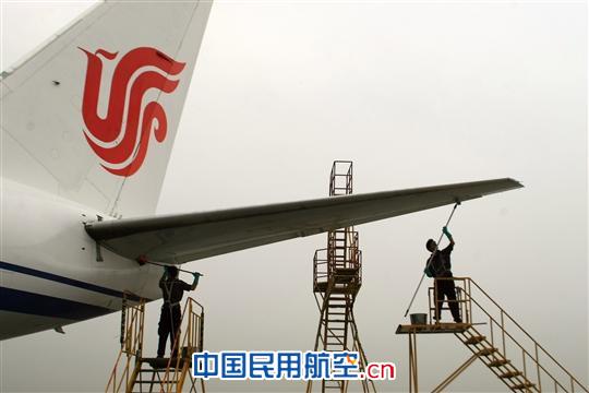 重庆维修基地“破冰行动”重装起行