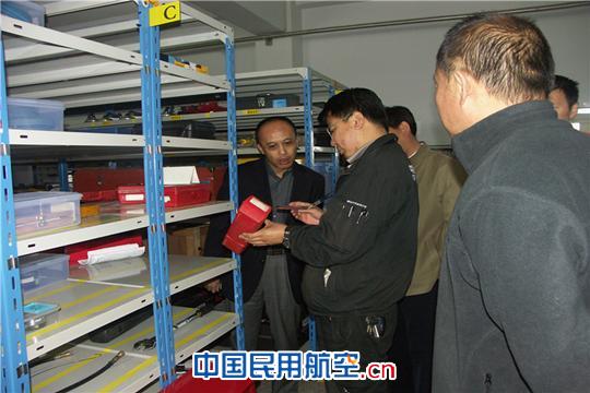 甘肃监管局在东航甘肃维修部检查指导工作